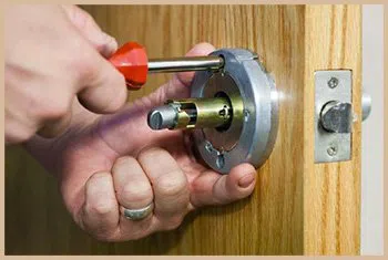 Elite Locksmith Services Burlington, MA 781-222-3156 - 6-locks-replace